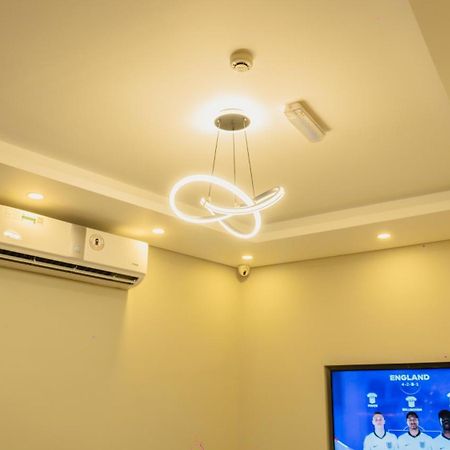 Pan Emirates Hotel Apartments Шарджа Екстериор снимка