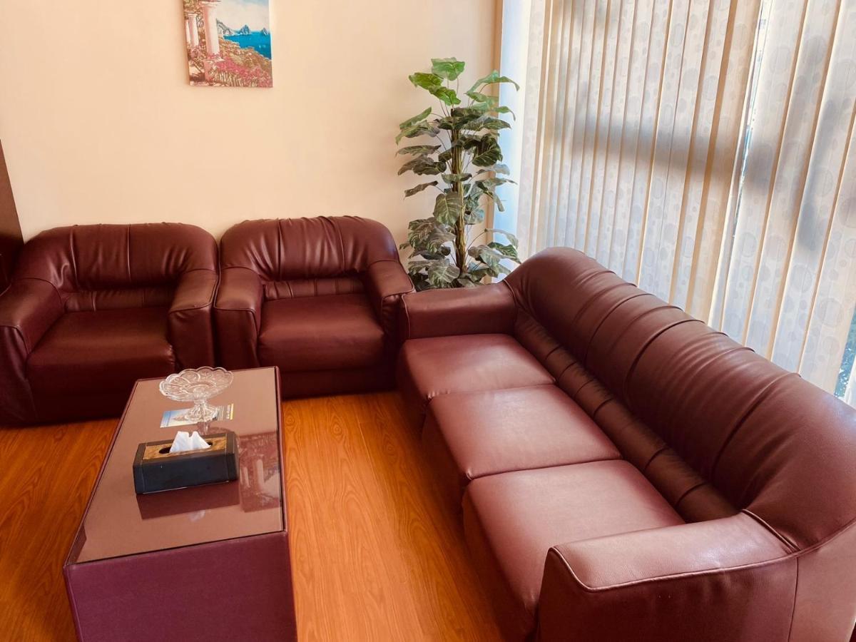 Pan Emirates Hotel Apartments Шарджа Екстериор снимка