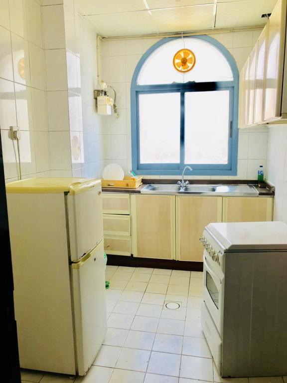 Pan Emirates Hotel Apartments Шарджа Екстериор снимка