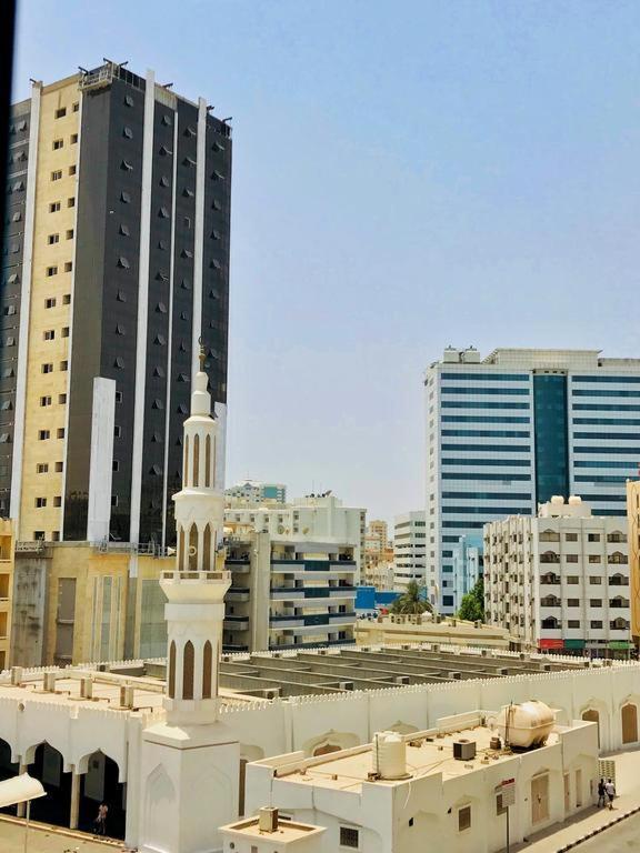 Pan Emirates Hotel Apartments Шарджа Екстериор снимка