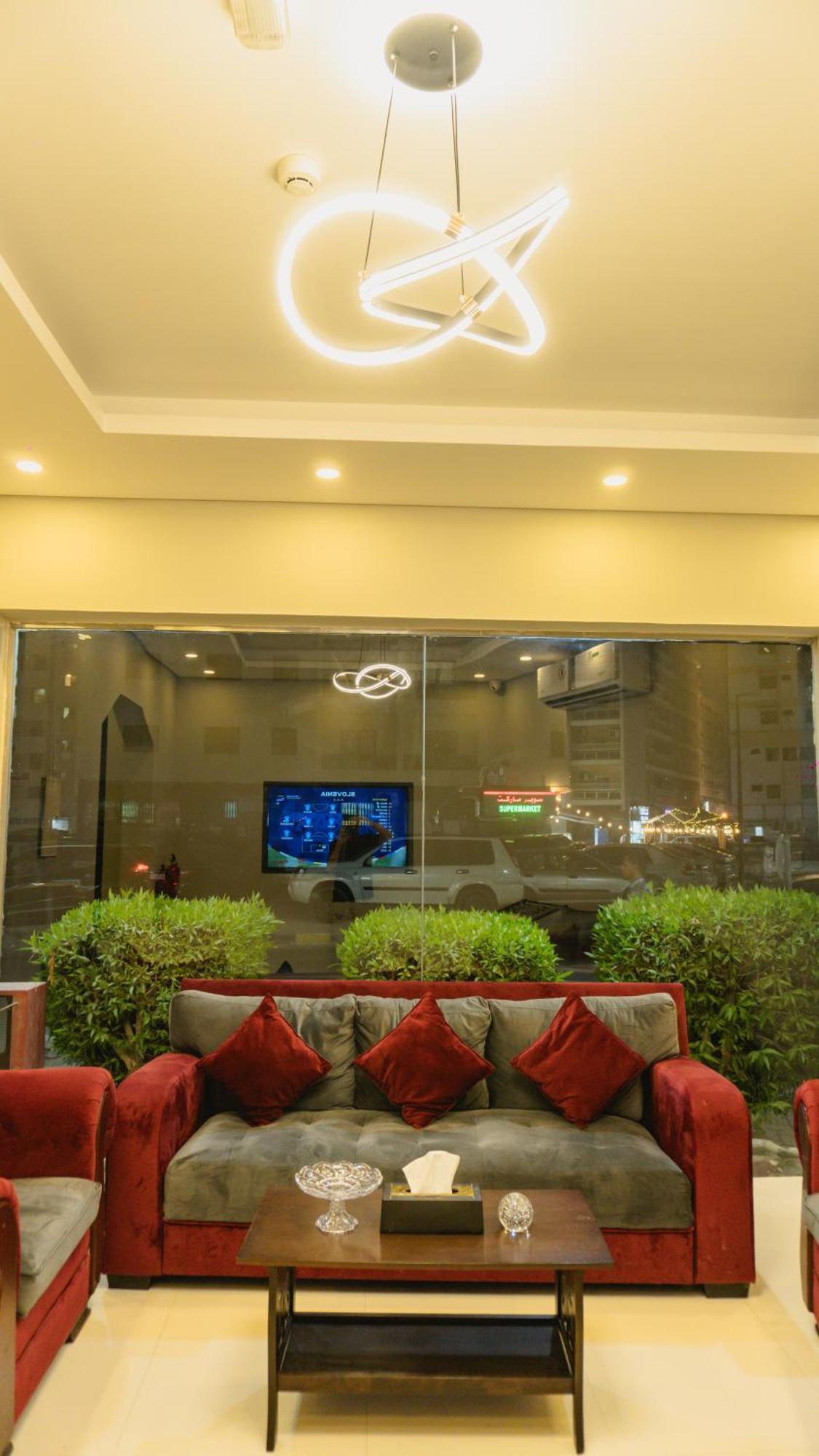 Pan Emirates Hotel Apartments Шарджа Екстериор снимка
