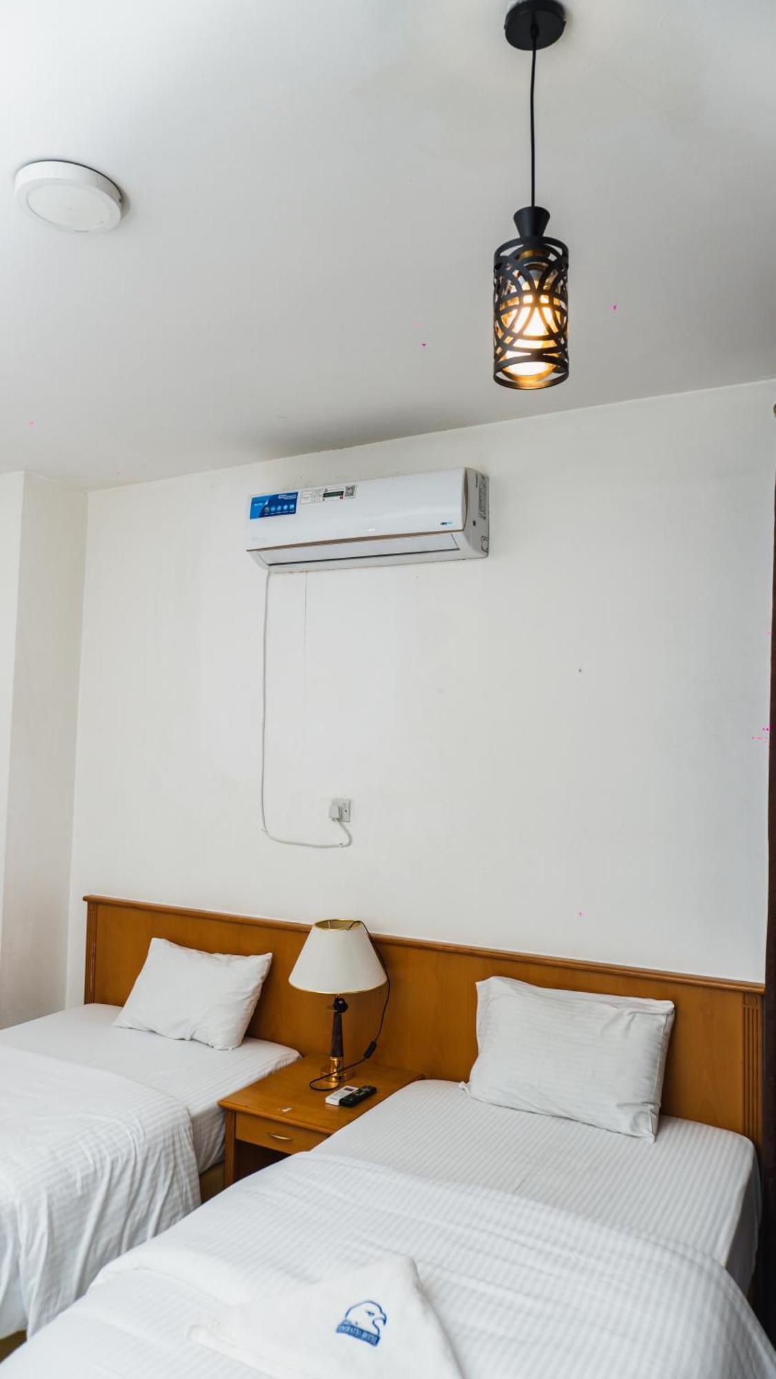 Pan Emirates Hotel Apartments Шарджа Екстериор снимка